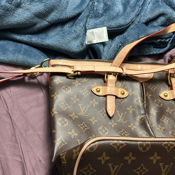 Leather tote bag with crossbody strap - Picture 6 of 6